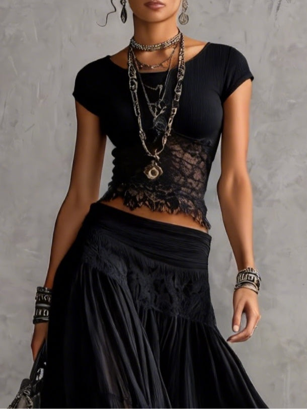 VANESSA - Conjunto boho oscuro con crop top y falda de encaje, estilo único y en tendencia