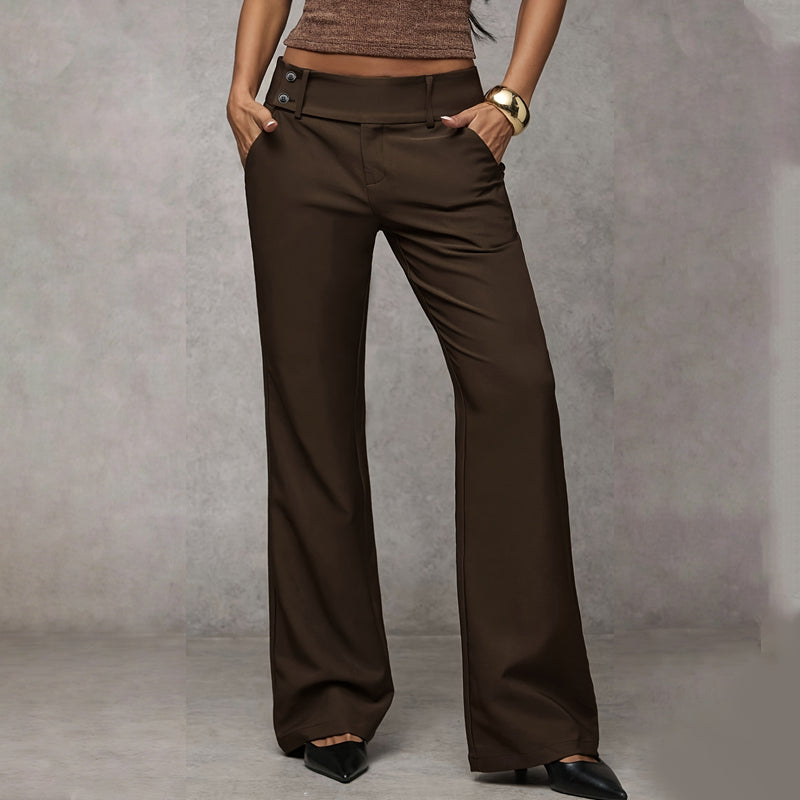 Pantalón de traje para mujer con pernera acampanada – elegante, cómodo y atemporal