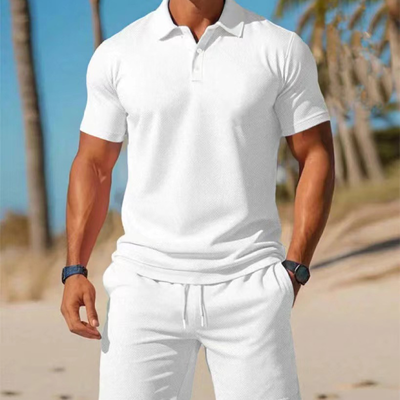 🔥 Offerta eccezionale a tempo limitato: fino al 50% di sconto su un completo estivo da uomo composto da t-shirt e pantaloncini!